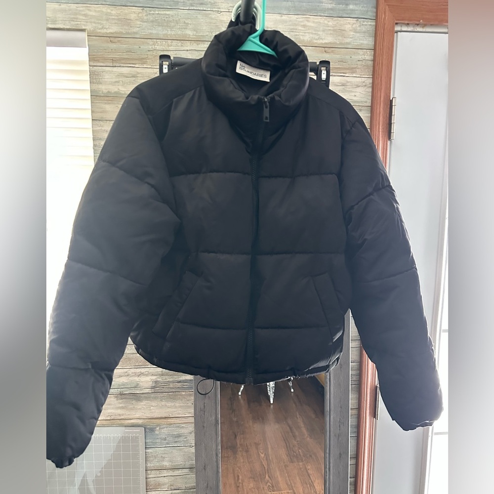 Juniors No Boundaries Crop Puffer Coat.